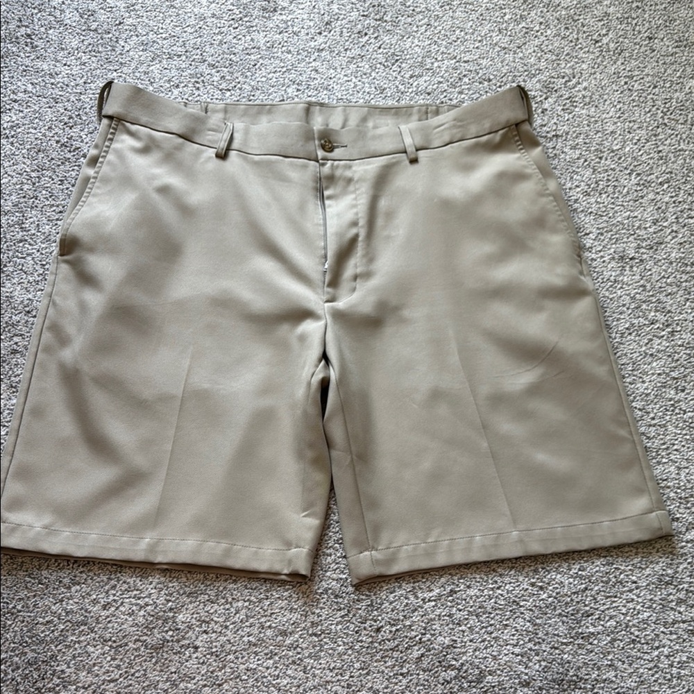 PGA Tour Tan Flat Front Shorts Waist 38